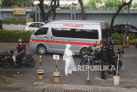 Ia merupakan mantan hakim agung sekakigus ketua kamar pidana mahkamah agung ri yang mendapat banyak sorotan atas keputusan dan pernyataan perbedaan pendapatnya. 2d5pqwgskuluem