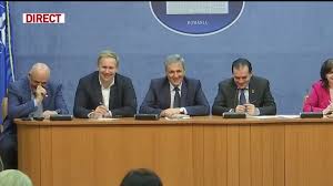 Conform declarației de avere, raed arafat a încasat 106.704 lei ca secretar de stat, 13.444 lei ca normă hrană, 1.826 lei ca lector la universitatea din cluj, 9.603 lei ca. Gluma FÄcutÄ Orban La Mai Domnul Secretar De Stat Rafael Nad Raed Arafat VÄ StÄ La DispoziÅ£ie Video