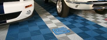 Our full broadcast epoxy flake garage floors offer commericial grade durablity and performance and comes in unlimited color combinations to create a basic or a unique look Choose From A Wide Variety Of Epoxy Color Options Or Tile Type Call For A Quote