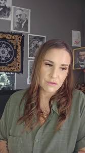 Live today at 1pm cst🩷