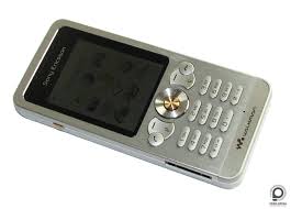 Sony Ericsson W302 - very few changes ...