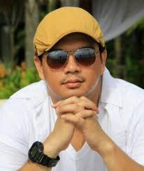 Daniel Tito's Instagram, Twitter & Facebook