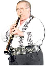 Artistul a fost jefuit chiar inainte de concertul aniversar organizat in cinstea lui gheorghe zamfir la ateneul roman. Taragotistul Dumitru FÄrcas A Incetat Din ViaÅ£Ä Ziarul Prahova