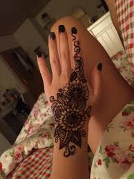 Some may recall beach trips in the summer, where someone was inevitably hawking henna tattoos along the boardwalk. 175 Beautiful Henna Tattoo Ideas For Girls To Try At Least Once