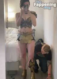 Lauren Lavera naked morning coffee nude