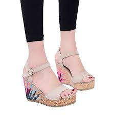 Ballerines femme, escarpins femme, sandales femme, tongs, bottes pour femme, bottines ou baskets de femme. Pin On Talon Haut Sexy