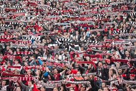 Eintracht.de vereint profis, nachwuchs, fans, vereinssport, historie/museum und eintrachttv unter einem dach. Eintracht Frankfurt Season Preview The Next Relegation Battle Fear The Wall