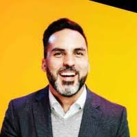 Jonathan Hillier's Instagram, Twitter & Facebook