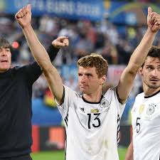 Statistiken und die leistungsdaten der saison 1997/1998 sortiert nach position. Em Kader 2021 Achtung Jogi Bei Vier Fcb Stars Besteht Explosionsgefahr Fussball