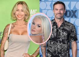 Days later, she was photographed wearing his hat while. Courtney Stodden Gets Shady As F K Boy Brian Austin Green Appears To Choose Tina Louise Perez Hilton