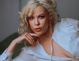 Diana Muller Projects :: Photos, videos, logos, illustrations and branding  :: Behance