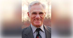 Obituary information for Robert E. Hau