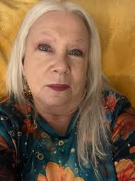 Hey beautiful people, I'm new here and I wish y'all the best.