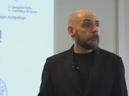 The darwinian theory of evolution is still disturbing minds, partly because of the naïve. La Notion D Evolution Guillaume Lecointre