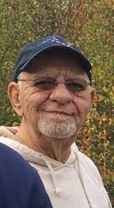 Robert Dimare's Instagram, Twitter & Facebook