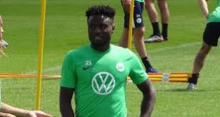 The squad overview lists all player stats for a selected season. Transfermarkt Seite 10 Vfl Wolfsburg
