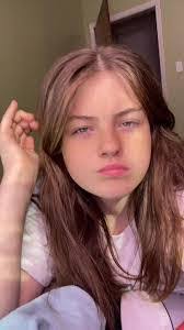 Abbey Petrowski's Instagram, Twitter & Facebook