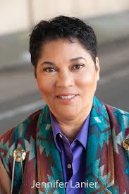 Jennifer Lanier's Instagram, Twitter & Facebook
