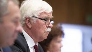 Explosion concern over 'several hundred tonnes' of ammonium nitrate at Te  Kowhai