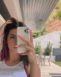 This is the official online store of charli d'amelio. 100 Best Celebrity Hairstyles 2021 New Celeb Hair Transformations Cuts And Makeovers