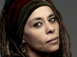 Mine Söğüt'ten karanlık dönemler, karanlık odalar