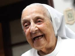 Ouders laten baby achter bij prullenbak voor ritje in achtbaan