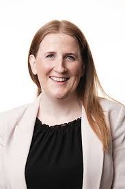 Donna Ratcliffe's Instagram, Twitter & Facebook