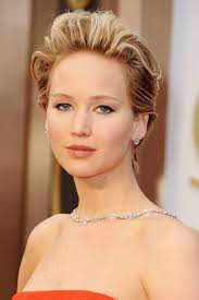 Jennifer Lawrence Oscars Frisur 2014 Kurz Pony Nach Hinten Gestylt Marilyn Monroe Frisuren Jennifer Lawrence Frisur Frisur Nach Hinten
