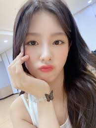 Buy gidle soyeon minnie soojin neverland 2nd official fanclub in kuala lumpur,malaysia. Official Neverland Guide On Twitter In 2021 G I Dle I Love Girls Kpop Girls