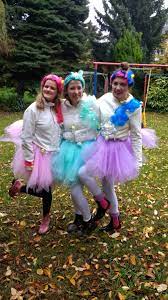 With the inflatable bathtub costume you are best dressed for this motto at the faschingsball! Kostum Schaumbad Badewanne Karneval Karneval Schaumbad Baden
