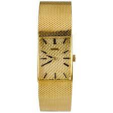 A shinola watch states that for you, quality and craftsmanship count. Juvenia Women S 18 Karat Gold Square Hand Winding Watch With Gold Mesh Band For Sale At 1stdibs