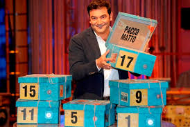 Torna il gioco dei pacchi su rai 1: Torna Affari Tuoi Tutti I Dettagli Dopo Lo Stop La Rai Rilancia Ci Sara Di Nuovo Flavio Insinna Al Timone Data Di Inizio E Conduttore Sono I Punti Piu Caldi Della Questione