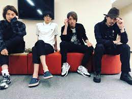 atsuhiro inukaiさんはinstagramを利用しています 仮面ライダービルド第39話 ご視聴ありがとうございました 最近は4人が多くて楽しいです 仮面ライダービルド あれ 1人だけ 足元 おかしい人がいる 犬飼貴丈 言い訳すると 今日雨だからね 靴持ってますからね aktor