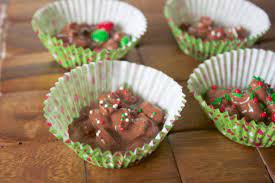 Allow the candy to cool completely top trisha yearwood soda cracker candy recipes and other great tasting recipes with a healthy slant from sparkrecipes.com. Trisha Yearwood S Crockpot Candy The Holzmanns Crockpot Candy Crockpot Candy Recipes Christmas Snacks