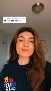 Amelia Marks's Instagram, Twitter & Facebook