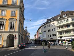 Wohnung bonn zentrum ab 300 €, top ausgestattete 2 zimmer wohnung im zentrum von bonn beuel mit einbauküche!. 4 Zimmer Wohnung Zum Verkauf 53113 Bonn Bonn Zentrum Mapio Net
