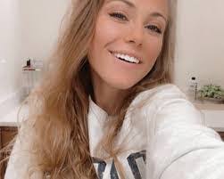 Monica Ard's Instagram, Twitter & Facebook