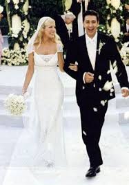 Tori Spelling And Charlie Shanian 2004 Celebrity Wedding Gowns Celebrity Wedding Dresses Tori Spelling Wedding Dress