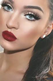 Red Lipstick Makeup Lipstick Heavy Makeup Blue Eye Pencil And Red Lipstick Makeup Makeup Trends Red Lipstick Makeup Dark Red Lipstick Makeup Blue Eye Makeup