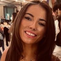 50+ perfiles de «Ciara»