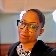 🧠💡 THE TEEN WHO REINVENTED DIALYSIS A teenager designed a $500 dialysis  machine for a school project — and it worked as effectively as commercial  models costing $30,000. What began as a