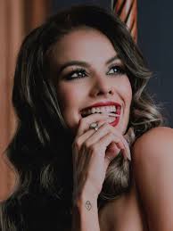 Andrea Coronado (@andrea.coronadoo) • Threads, Say more