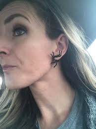 Impressive headgear. And a very good tenor voice too....