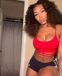 Nadia Jay | Can I come over? | Instagram