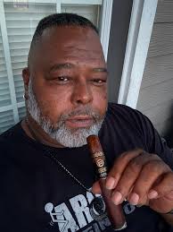 Catching this nice breeze and smoke 💨