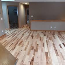 Hickory Common Grade Mix Of Select 1 And 2 Hardwood Floors Hardwood Picture On Wood
