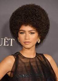 Zendaya Coleman Afro Zendaya Coleman Got Some 70s Groove Going On With This Afro At The 2017 Inst Curly Hair Styles Easy Curly Hair Styles Natural Hair Styles