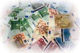 Einige banken bieten auch vollständige onlinedienste an, so dass sie zur kontoeröffnung keine bankagentur aufsuchen müssen. Tageblatt Lu Banken Helfen Luxemburger Firmen Durch Die Krise