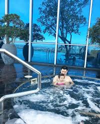 Sheraton surabaya hotel & towers, surabaya: 4 Hotel Di Surabaya Dengan Jacuzzi Manjakan Diri Setelah Beraktivitas Seharian
