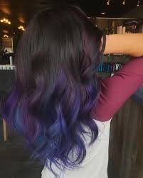 I Absolute Love The Transition Of Dark Hair Colors Into Light The Darker Roots Just Compliment The Lighter Th Hair Color Dark Blue Ombre Hair Underlights Hair